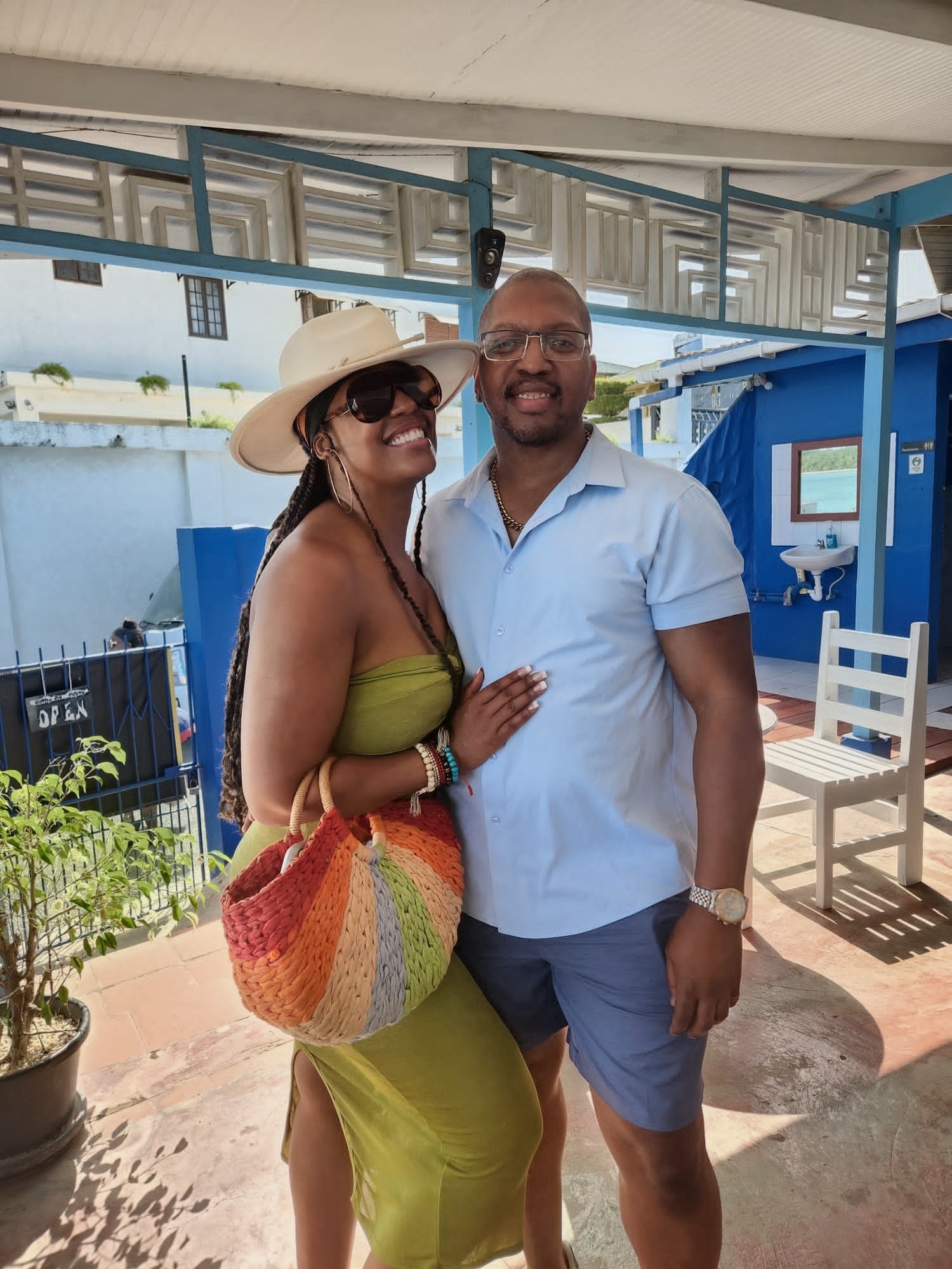 Portrait by the beach bar